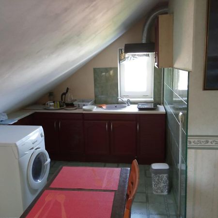 Apartment In Kauguri ยูร์มาลา ภายนอก รูปภาพ