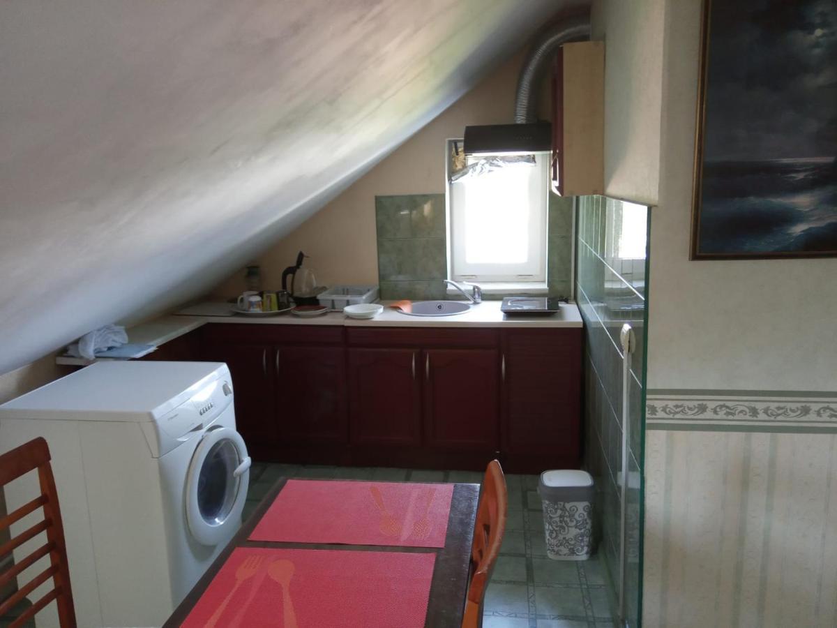 Apartment In Kauguri ยูร์มาลา ภายนอก รูปภาพ